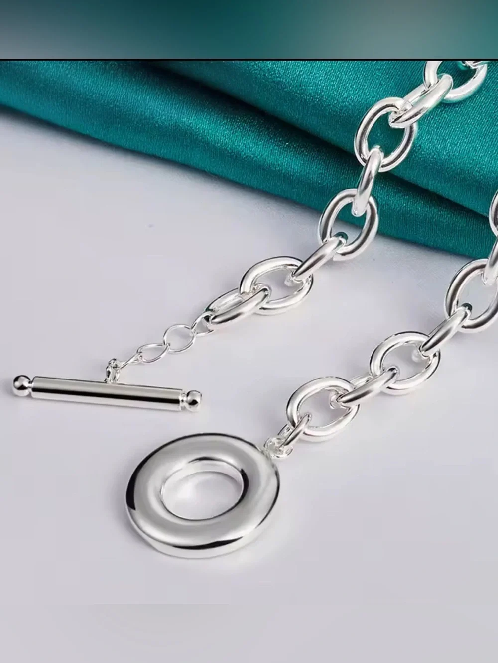 Silver Link Toggle Necklace